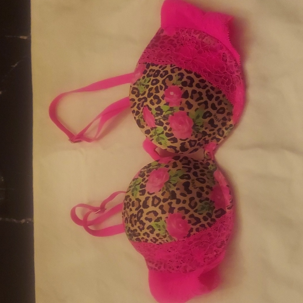 Victoria Secret leopard print lace bra.